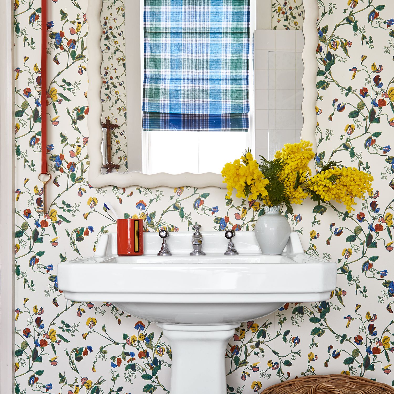 29 stylish ways to use floral patterns in your interiors